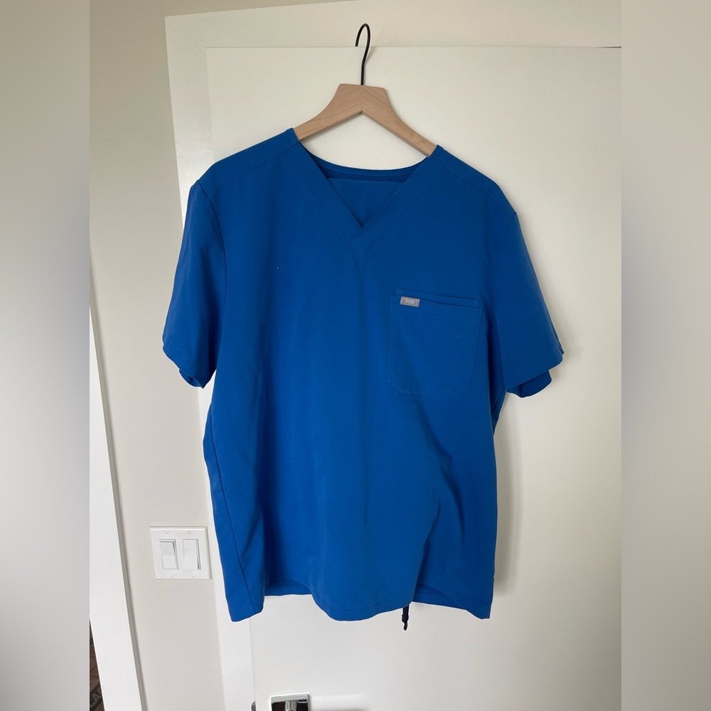FIGS Leon Top and Tansen Jogger Scrub Set - Royal Blue
